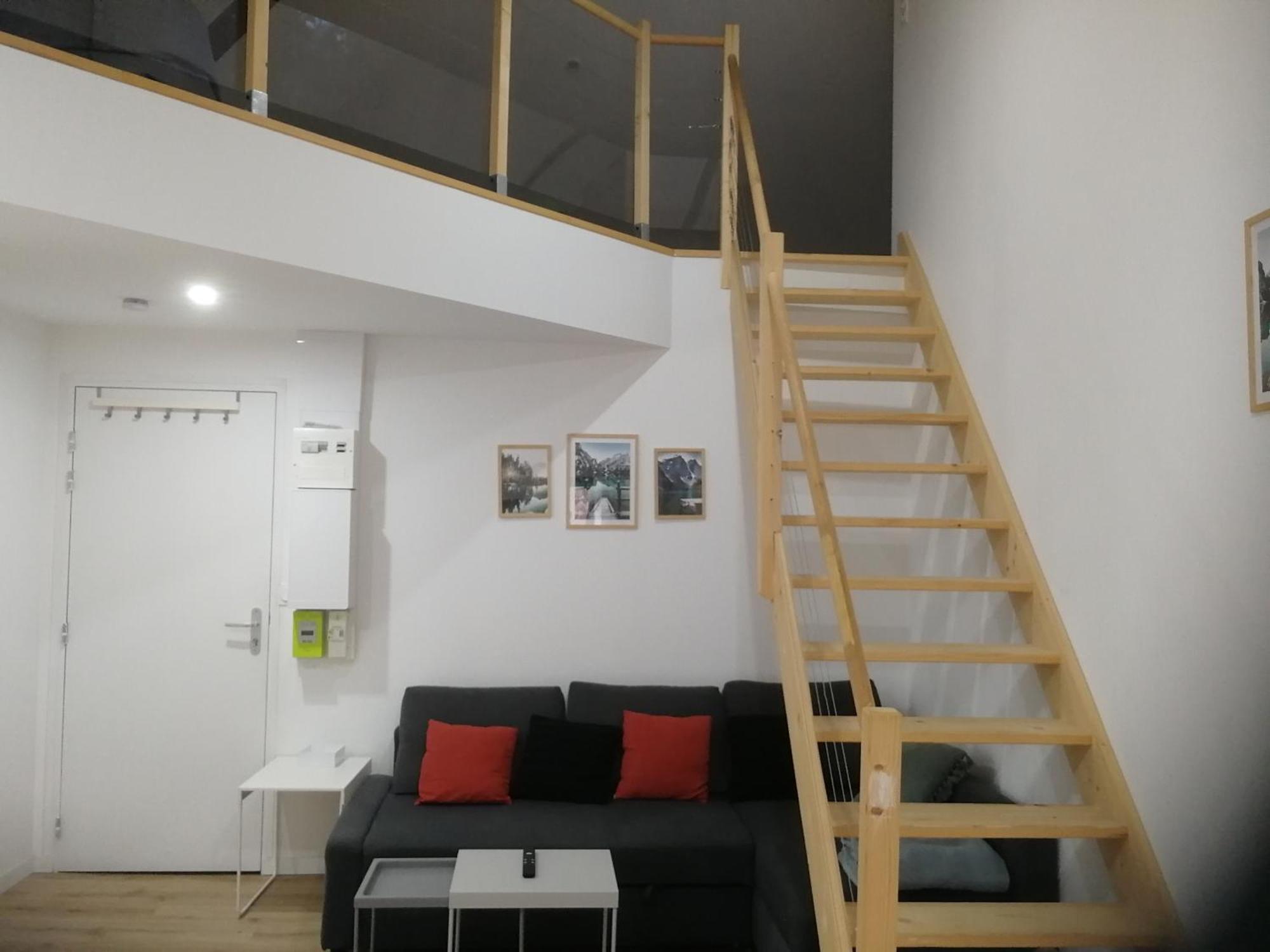 T2 Duplex Segre - Hyper Centre - Wifi - Netflix 아파트 외부 사진